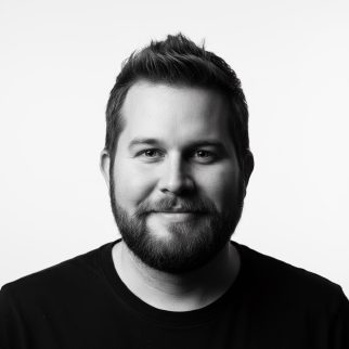Porträt von Julian Rolfes, Ingenieur für Prozessberatung und Organisationsentwicklung